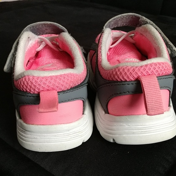 Nike Sneakers - Picture 2 of 5